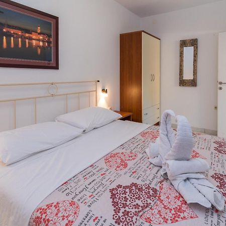 Apartments Irena Krk Крк Номер фото