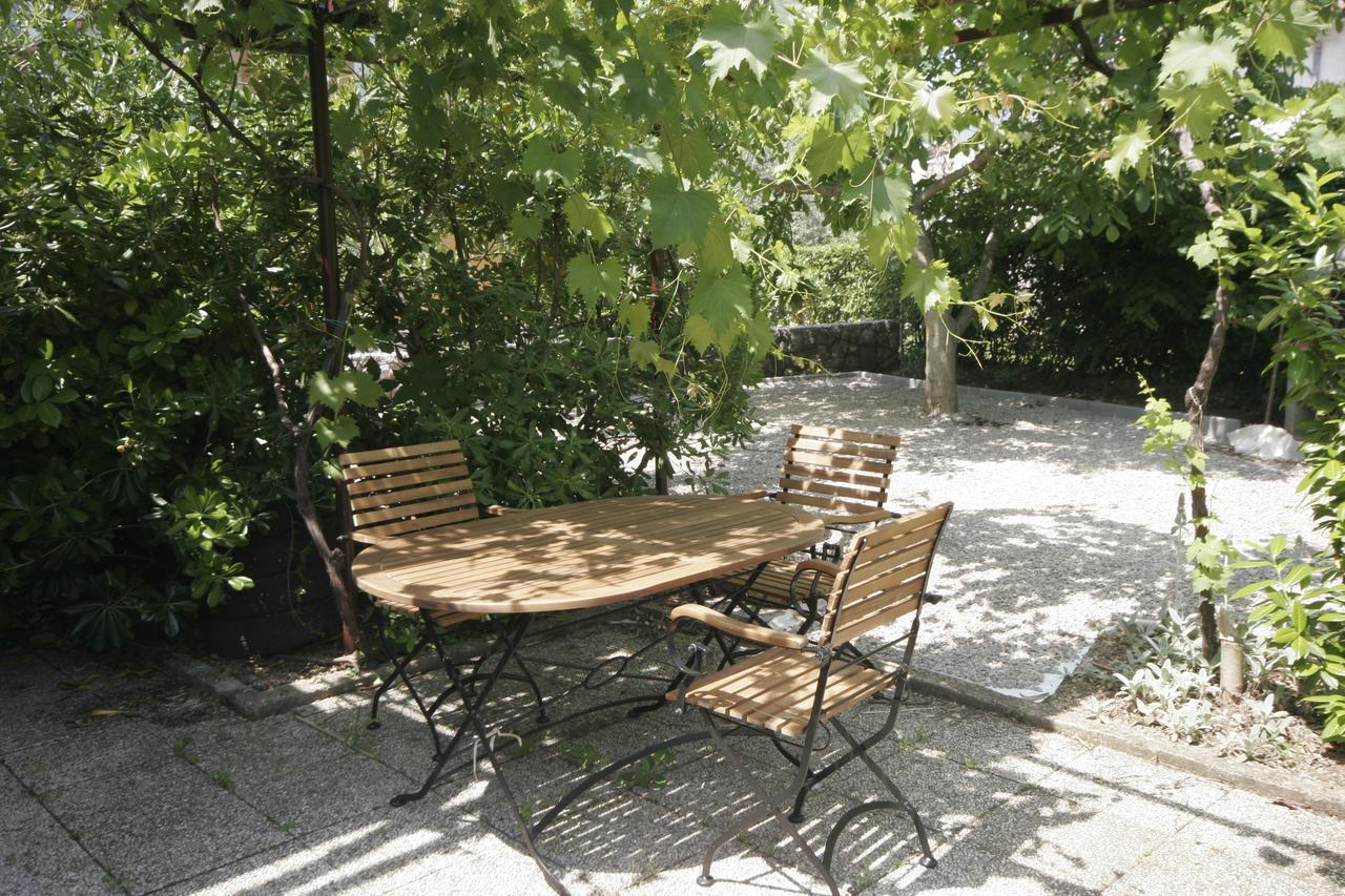 Apartments Irena Krk Крк Экстерьер фото